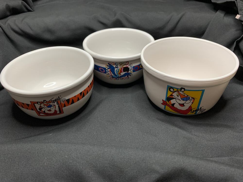 Kellogg's Tony the Tiger & Toucan Sam Ceramic Cereal Bowls Lot of 3 Set